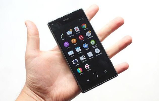 الهاتف الذكي الجديد Sony Xperia X Compact